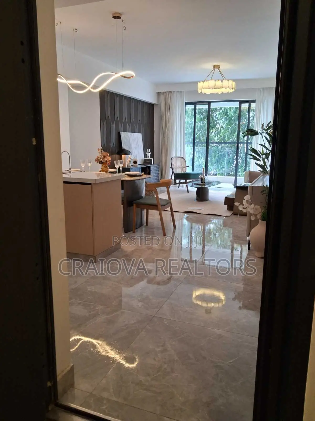 3bdrm Apartment in Valley Arcade for sale