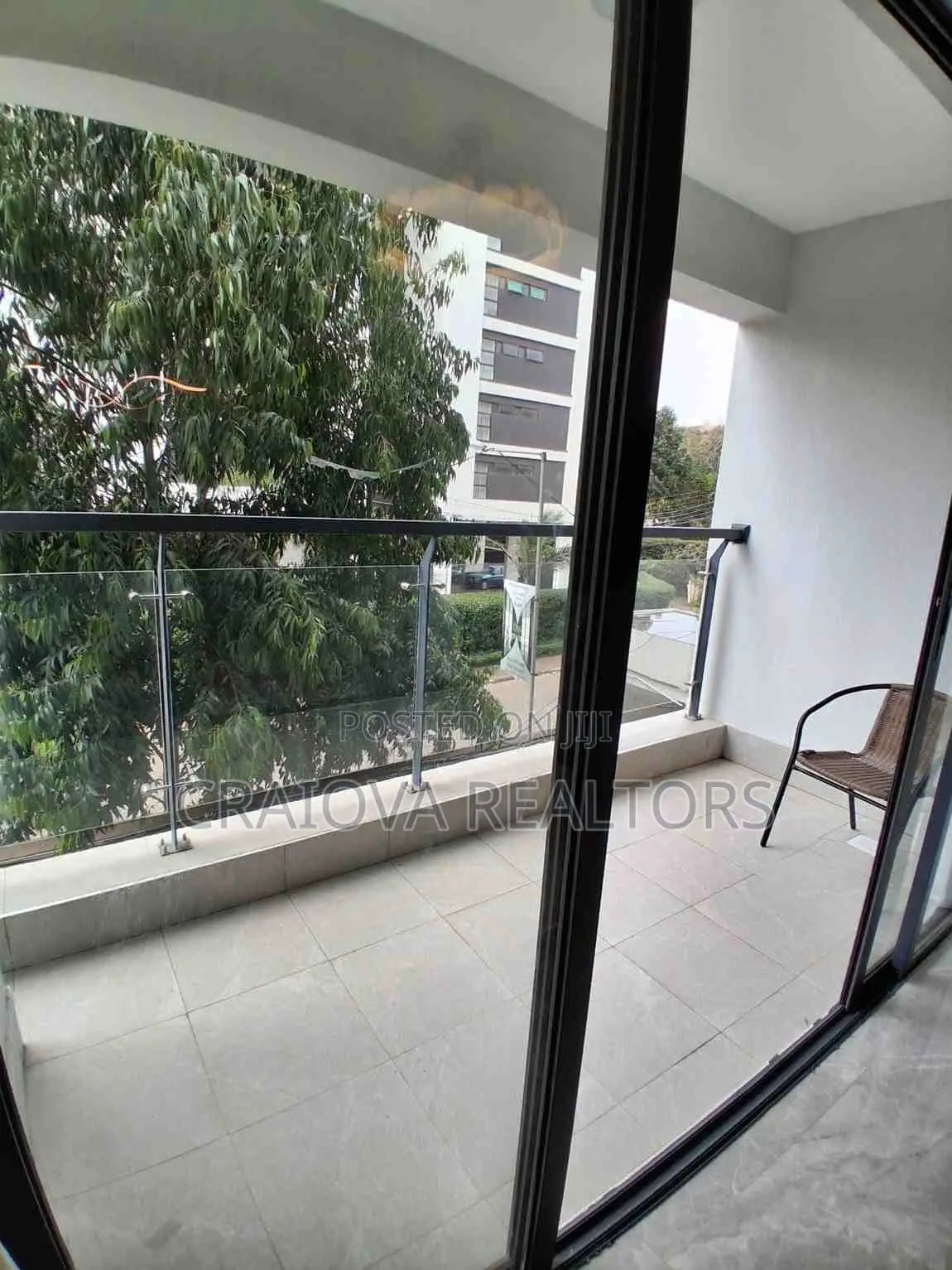 3bdrm Apartment in Valley Arcade for sale