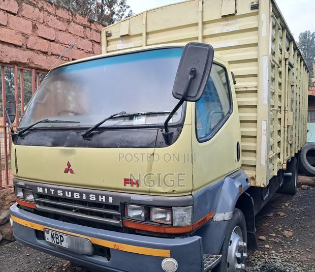 Mitsubishi Fh Lorry - thumbnail 3