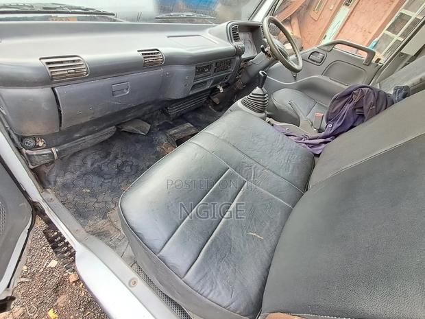 Isuzu NPR Tipper - thumbnail 6