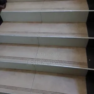 Tiling And Moulding Decorations
