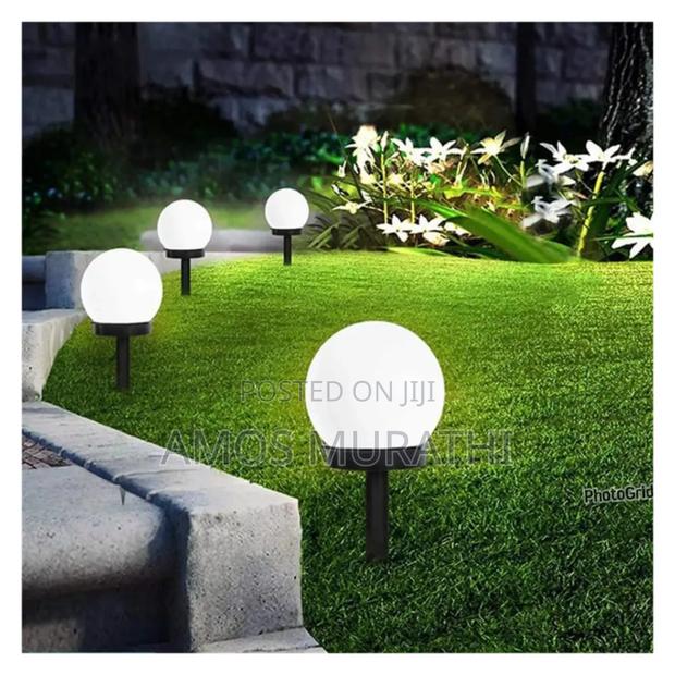 6 Pieces Outdoor Ball Solar Light - main view