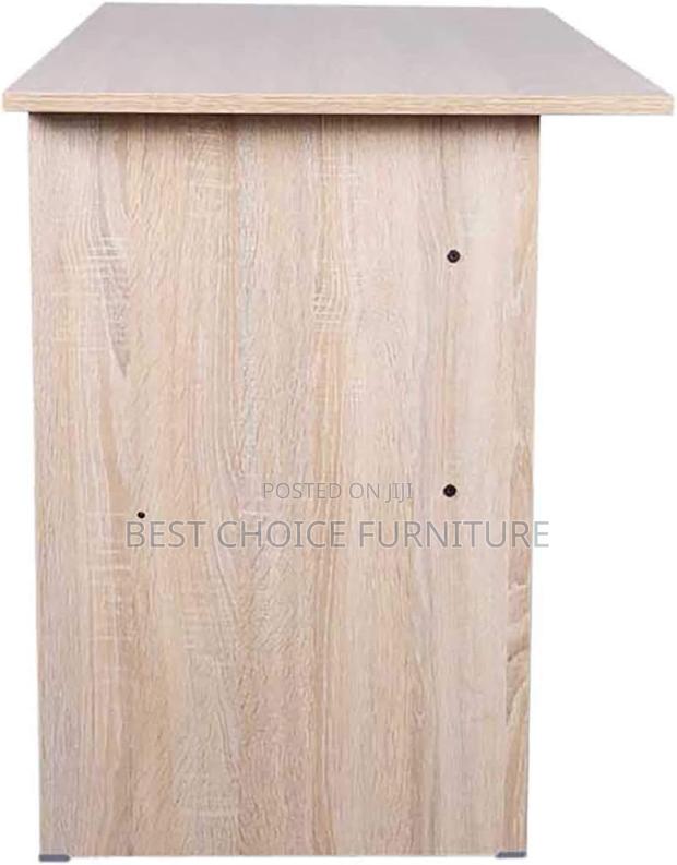 Office Desk : Local Office Desk in an Oak Finish. - thumbnail 6