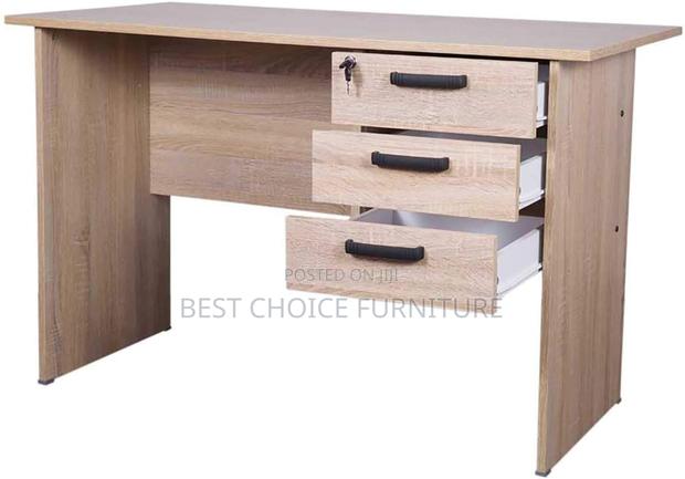 Office Desk : Local Office Desk in an Oak Finish. - thumbnail 9