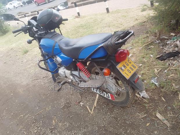 TVS HLX 125 2023 Blue - main view