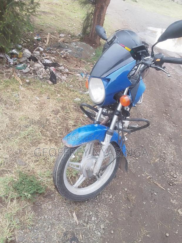 TVS HLX 125 2023 Blue - thumbnail 3