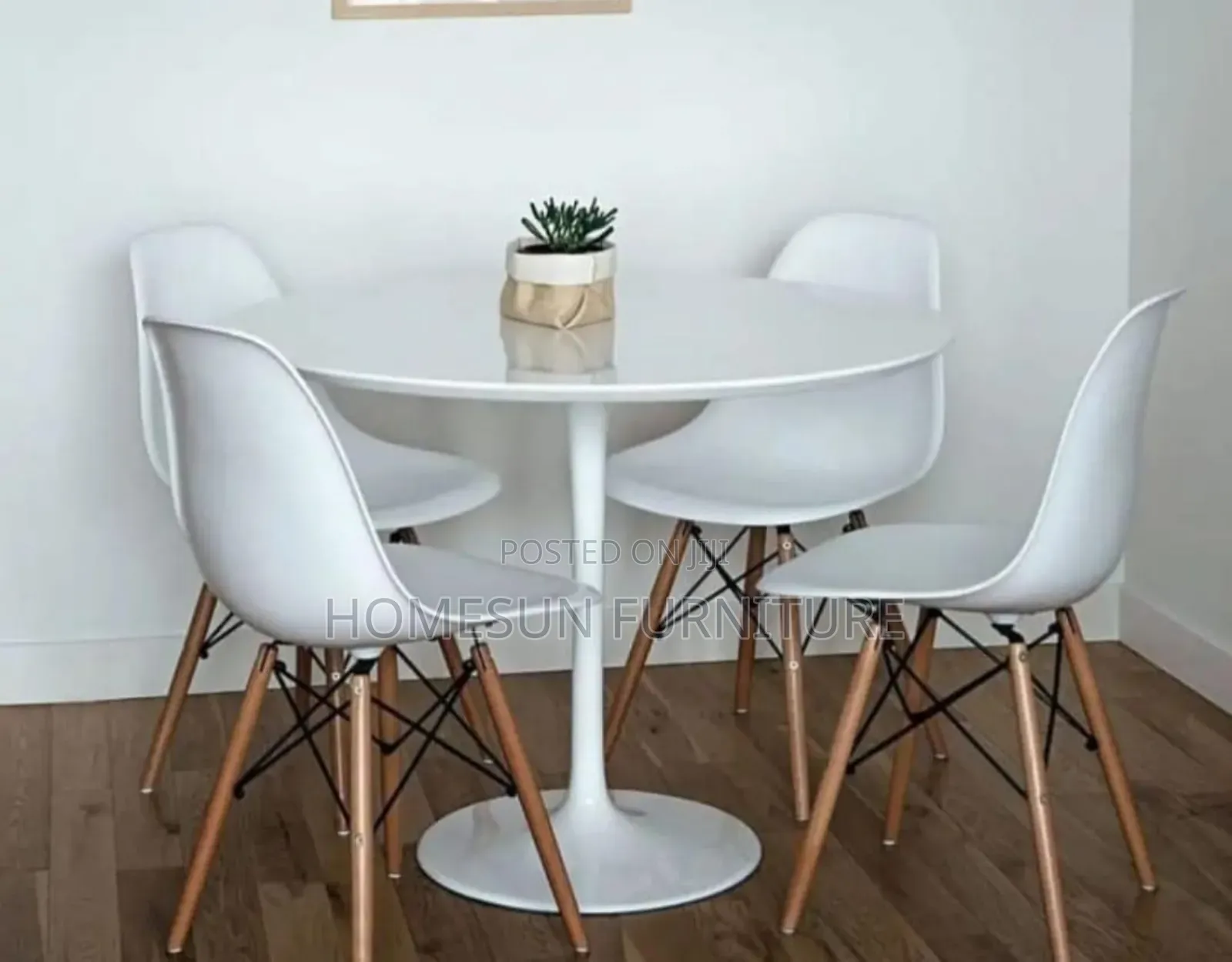 4 Seater Round Dining Table
