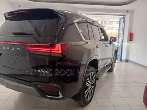 Lexus LX LX 600 2022 Black