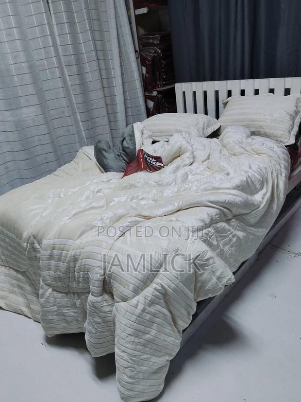 6*7 Heavy Woolen Fleece Duvet - Cl