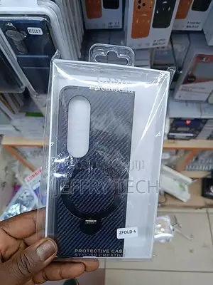 Samsung Galaxy Z Fold 4 Real Magnetic Carbon Fiber Phone Case
