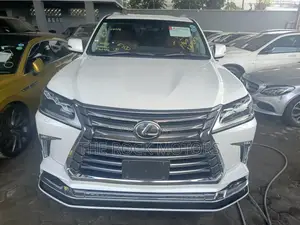 Lexus LX 2019 White