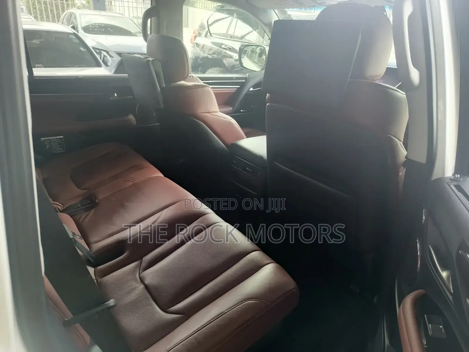 Lexus LX 2019 White