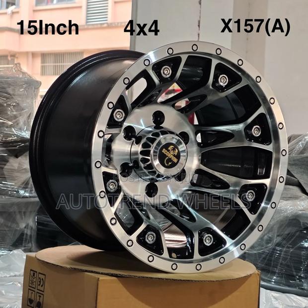 15" Inch Toyota Hiace - main view