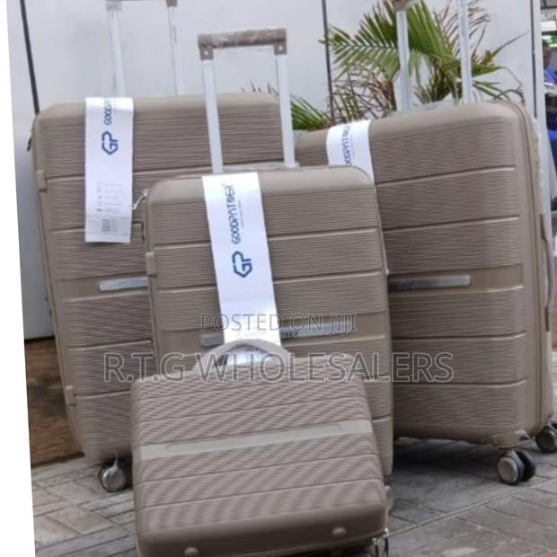 4 in 1 Unbreakable Luxury Rubber Suitcase Set – Size 1 - thumbnail 2