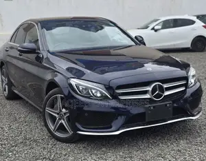 Mercedes-Benz C220 Classic 2018 Blue