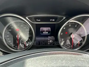 Mercedes-Benz GLA-Class 2017 Red