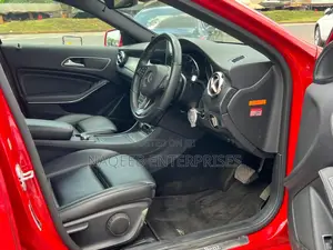 Mercedes-Benz GLA-Class 2017 Red
