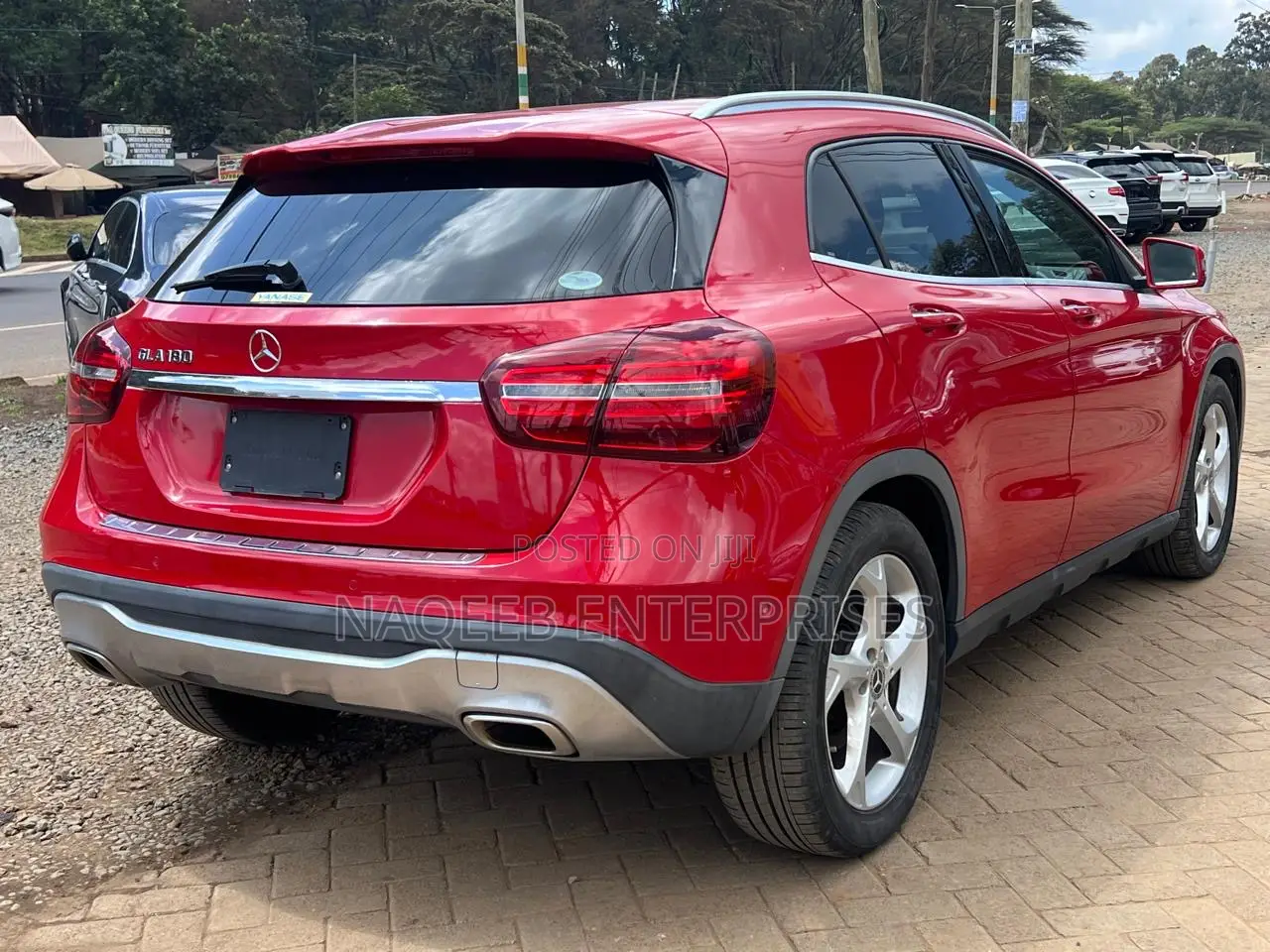 Mercedes-Benz GLA-Class 2017 Red