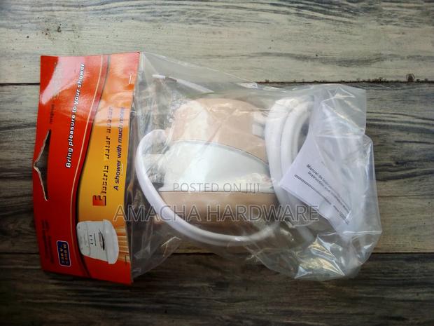 Instant Horizon Shower Head - main view