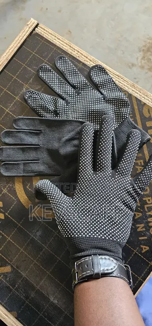 Light Dotted Gloves