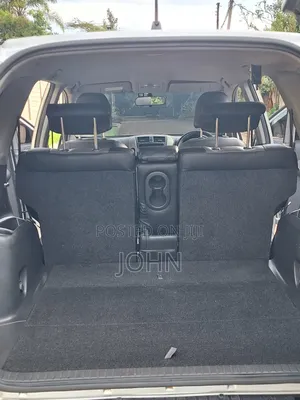 Toyota Vanguard 2011 Silver