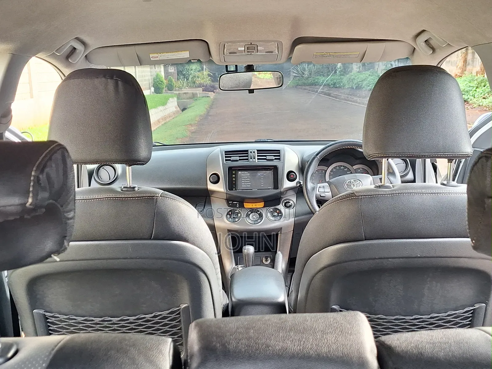Toyota Vanguard 2011 Silver