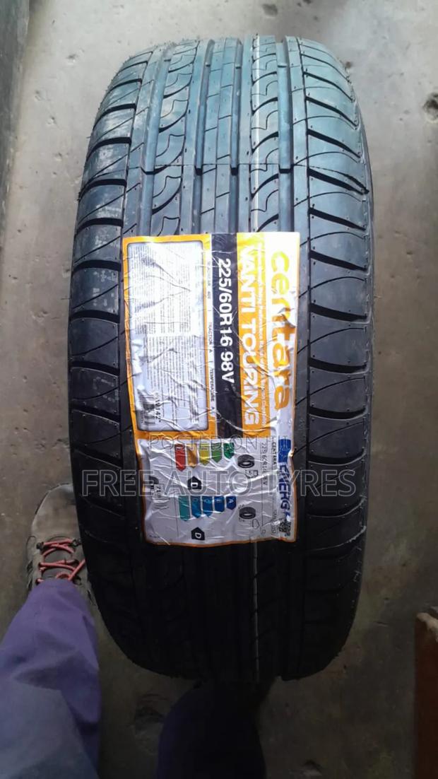 225 60r16 Centara