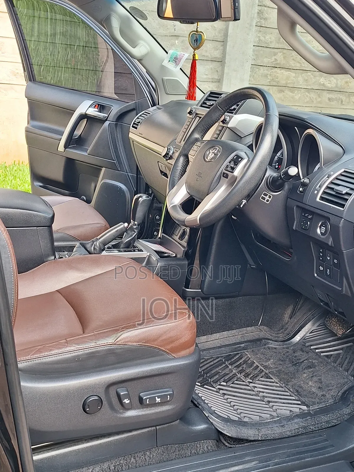 Toyota Land Cruiser Prado 2.8 2017 Black