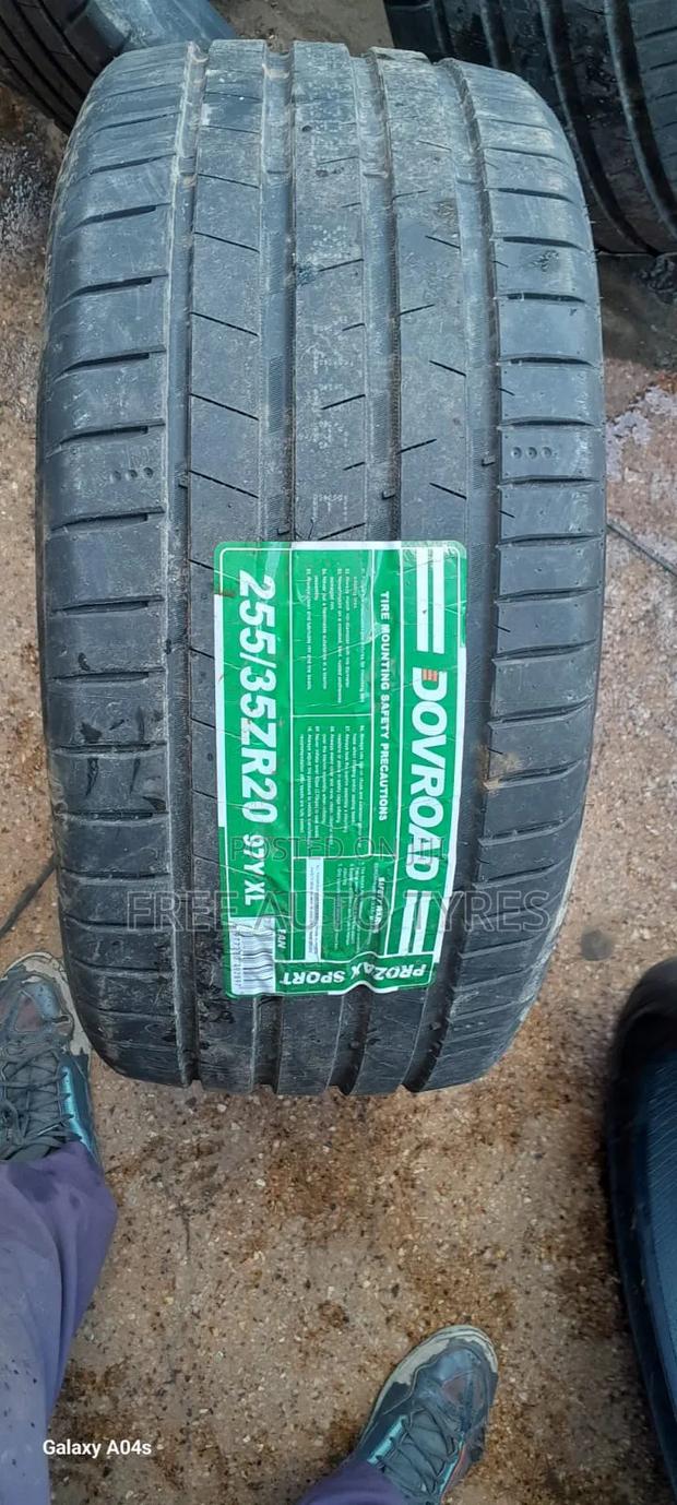 255 35r20 Dovroad