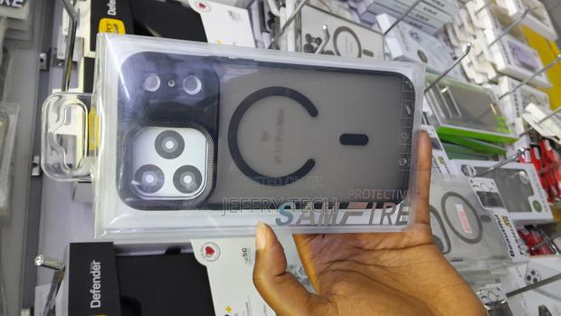 Omaver Magnetic iPhone 17 Pro Max Case Matte Translucent Cover