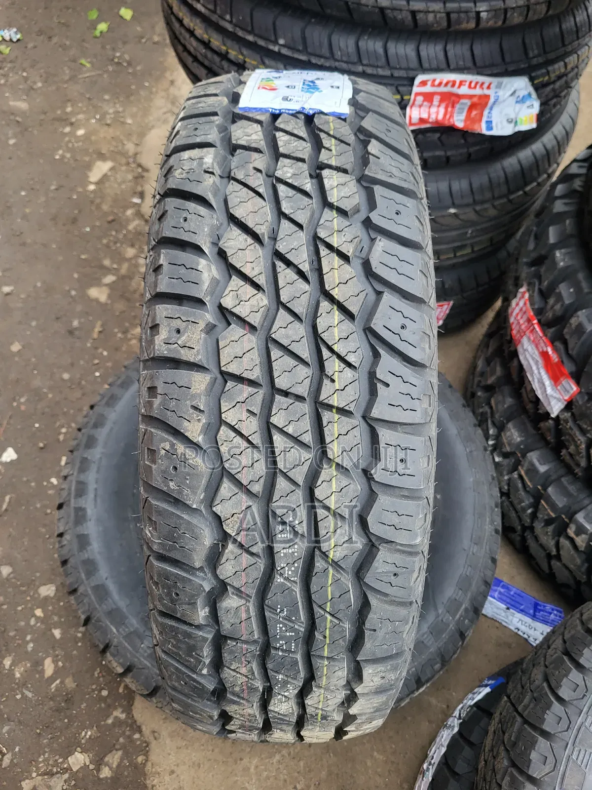 225/65r17 Road King