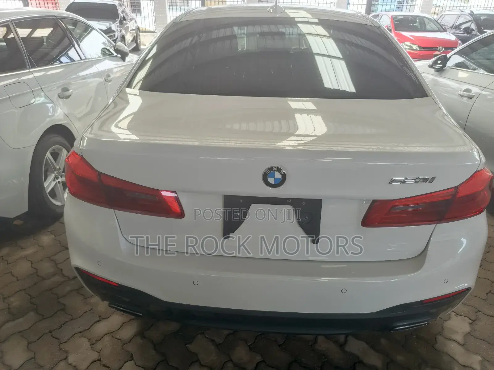 BMW 523i 2019 White
