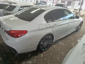 BMW 523i 2019 White