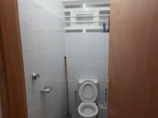 Nerico's Studio Airbnb Near Westside Mall - thumbnail 4