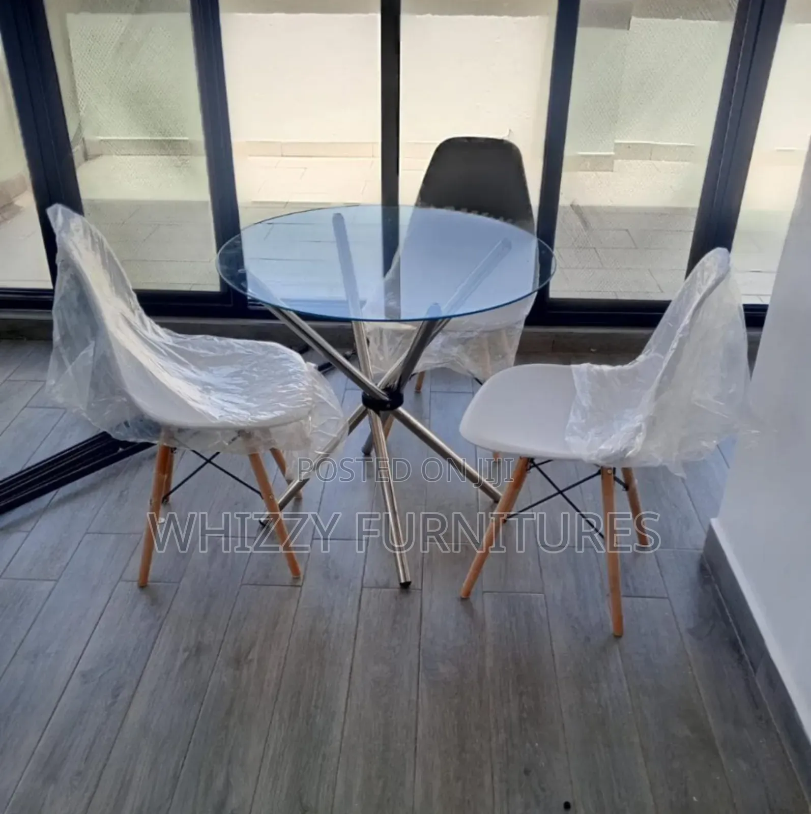 New 3seter Dining Set