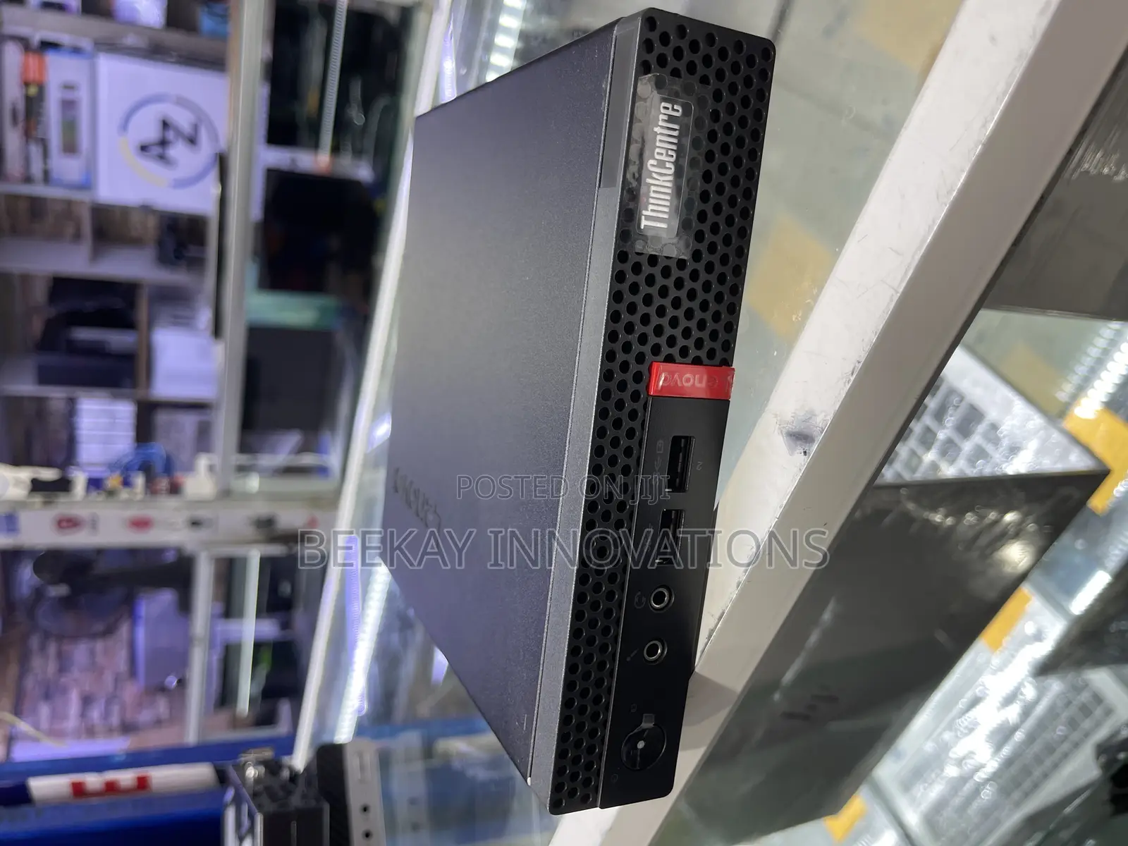 Lenovo ThinkCentre M625 Tiny 8GB Intel Core i5 SSD 256GB