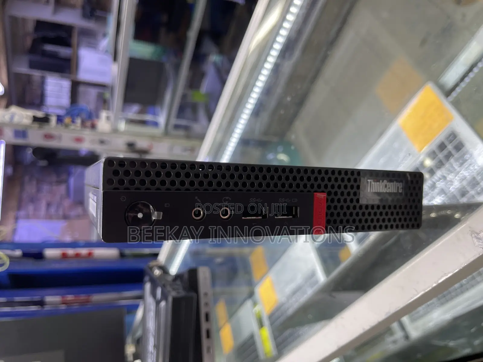 Lenovo ThinkCentre M625 Tiny 8GB Intel Core i5 SSD 256GB