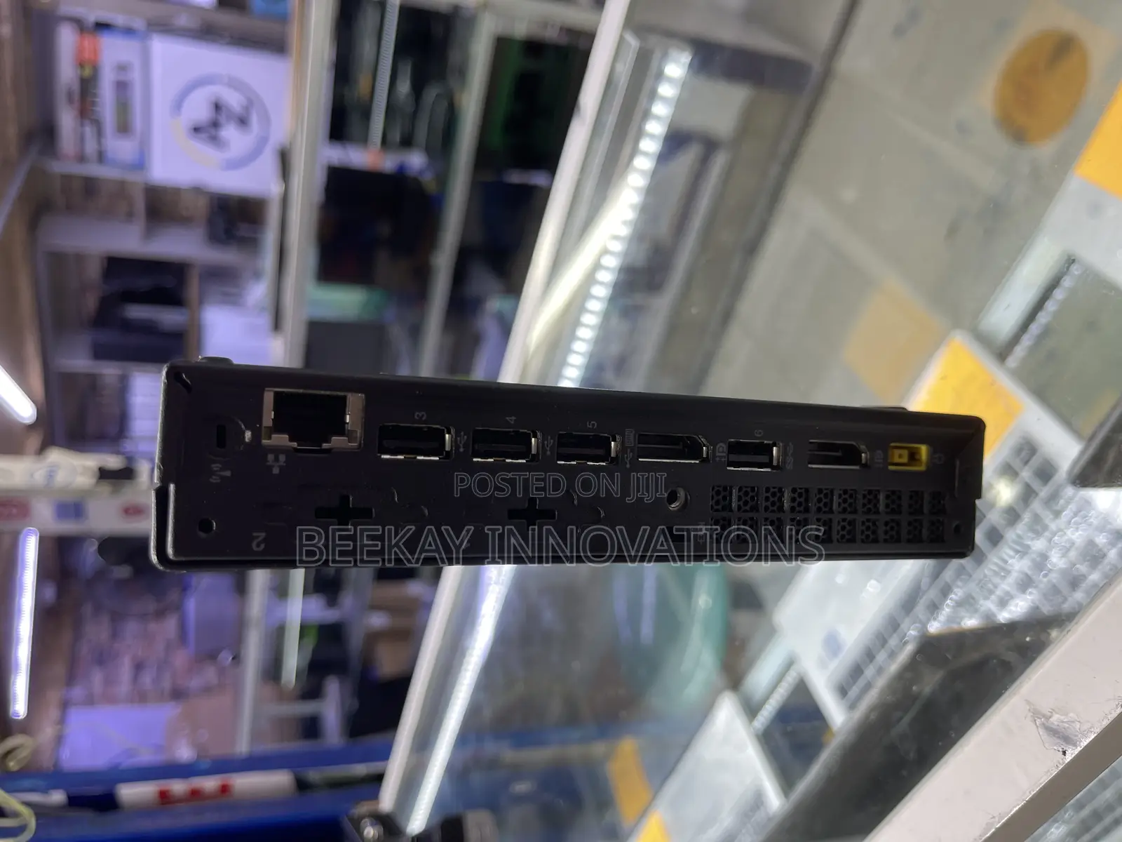 Lenovo ThinkCentre M625 Tiny 8GB Intel Core i5 SSD 256GB