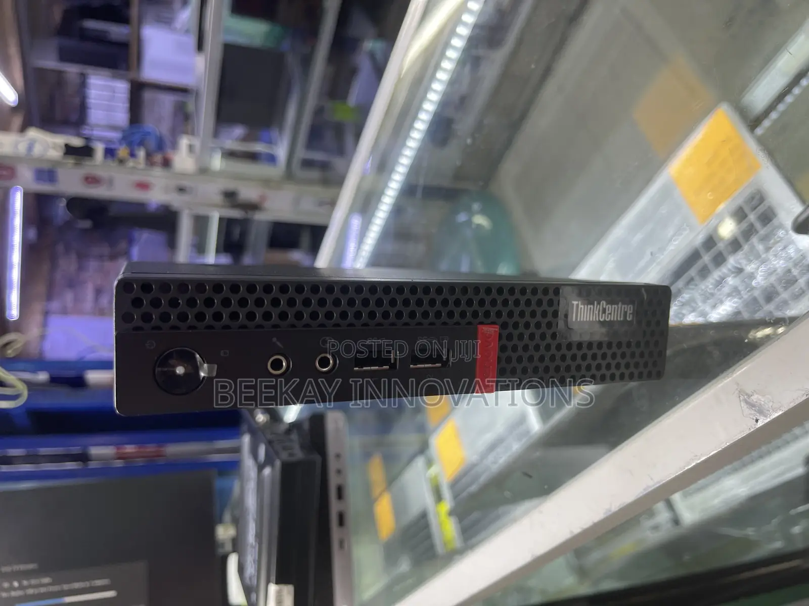 Lenovo ThinkCentre M625 Tiny 8GB Intel Core i5 SSD 256GB