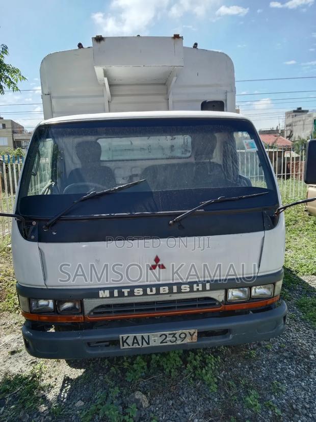 Mitsubishi Canter - thumbnail 4