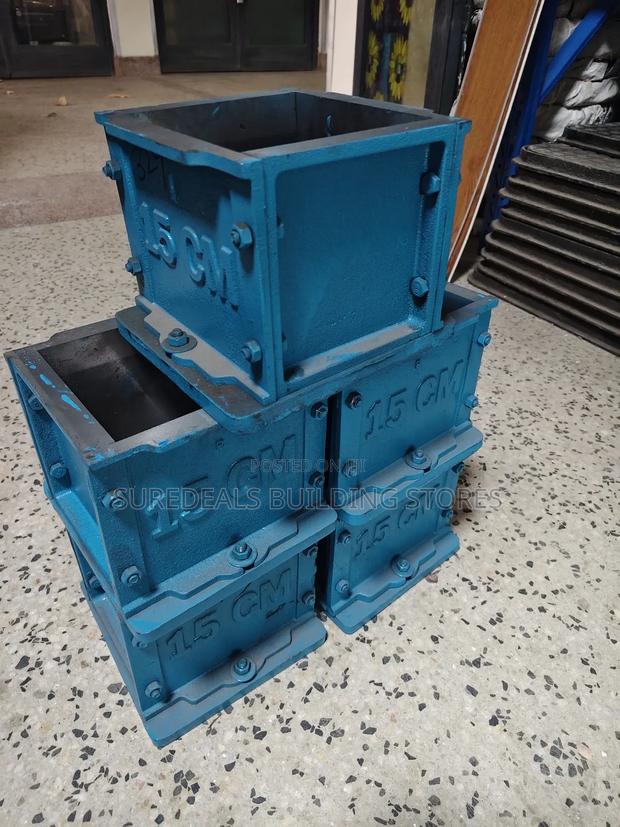 Concrete Testing Cube Moulds 15cm - main view