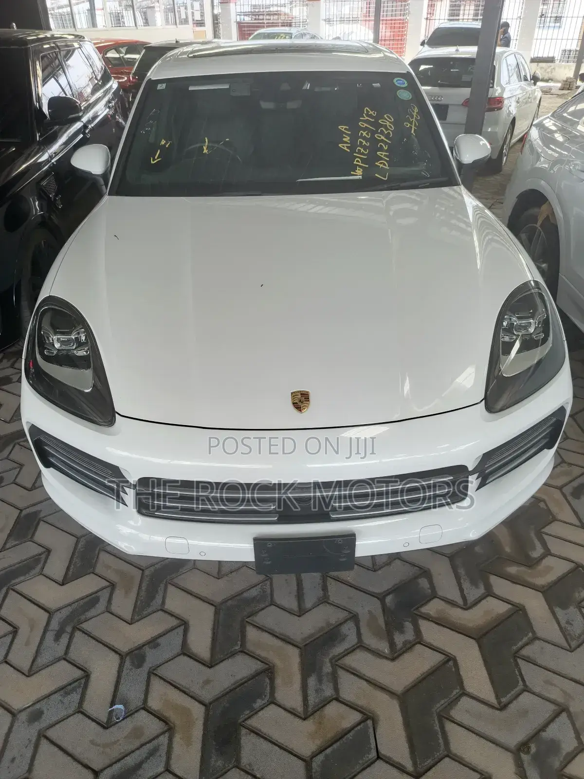 Porsche Cayenne 2019 White