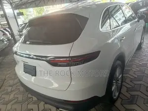 Porsche Cayenne 2019 White