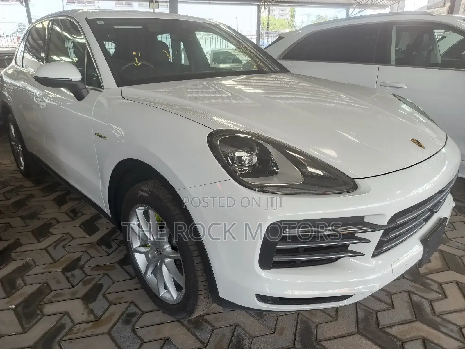 Porsche Cayenne 2019 White