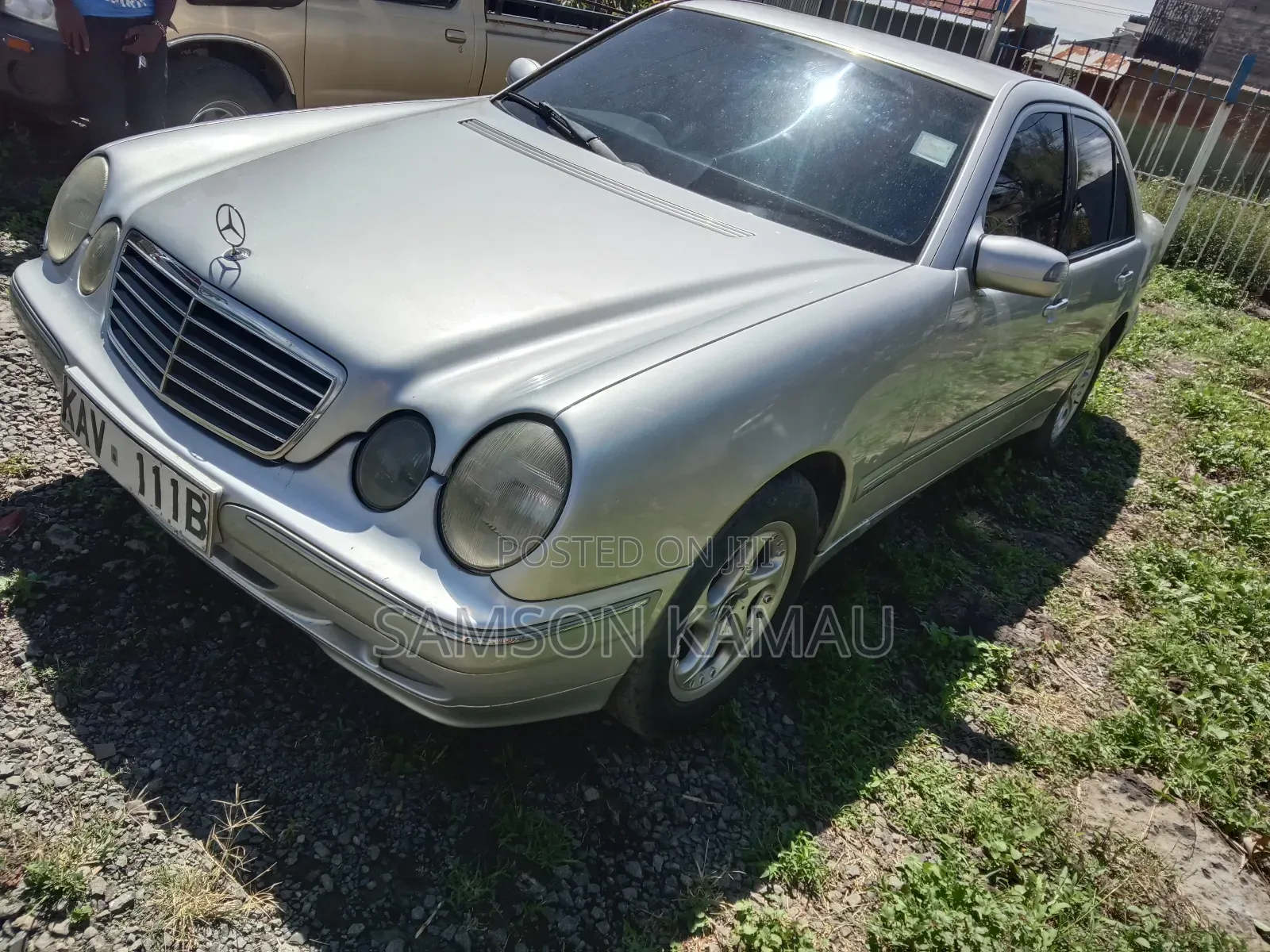 Mercedes-Benz E200 2000 Silver
