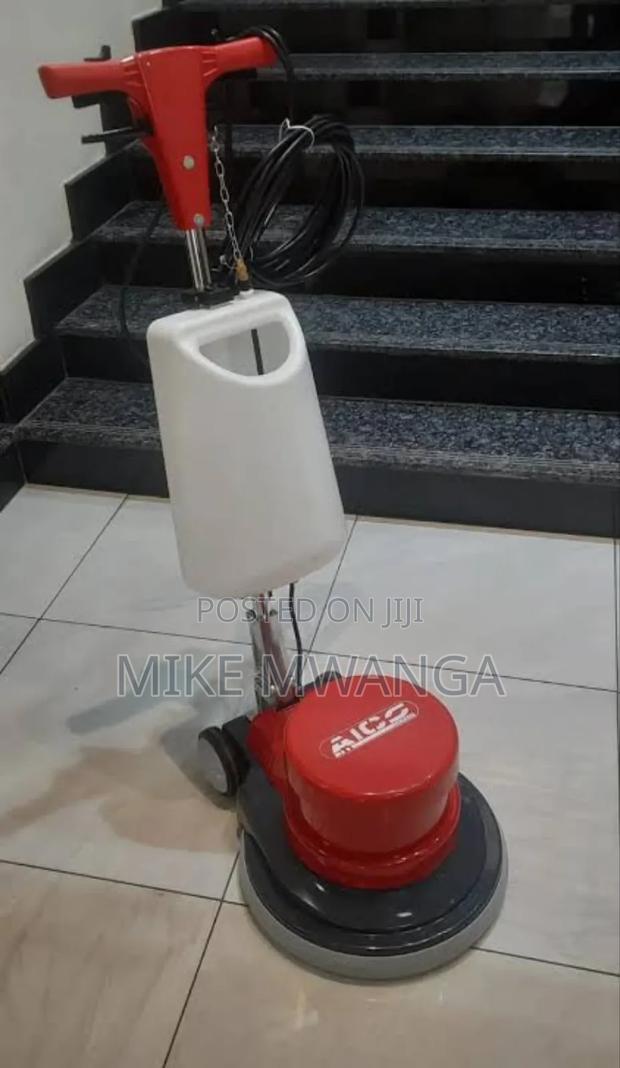 Floor Scrubbing Machine - main view