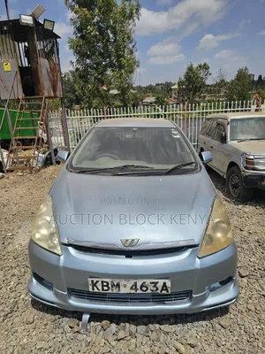 Toyota Wish 2004 Blue