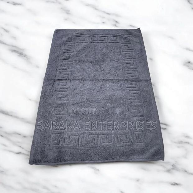 Heavy Cotton Bathroom Floor Mat - thumbnail 2