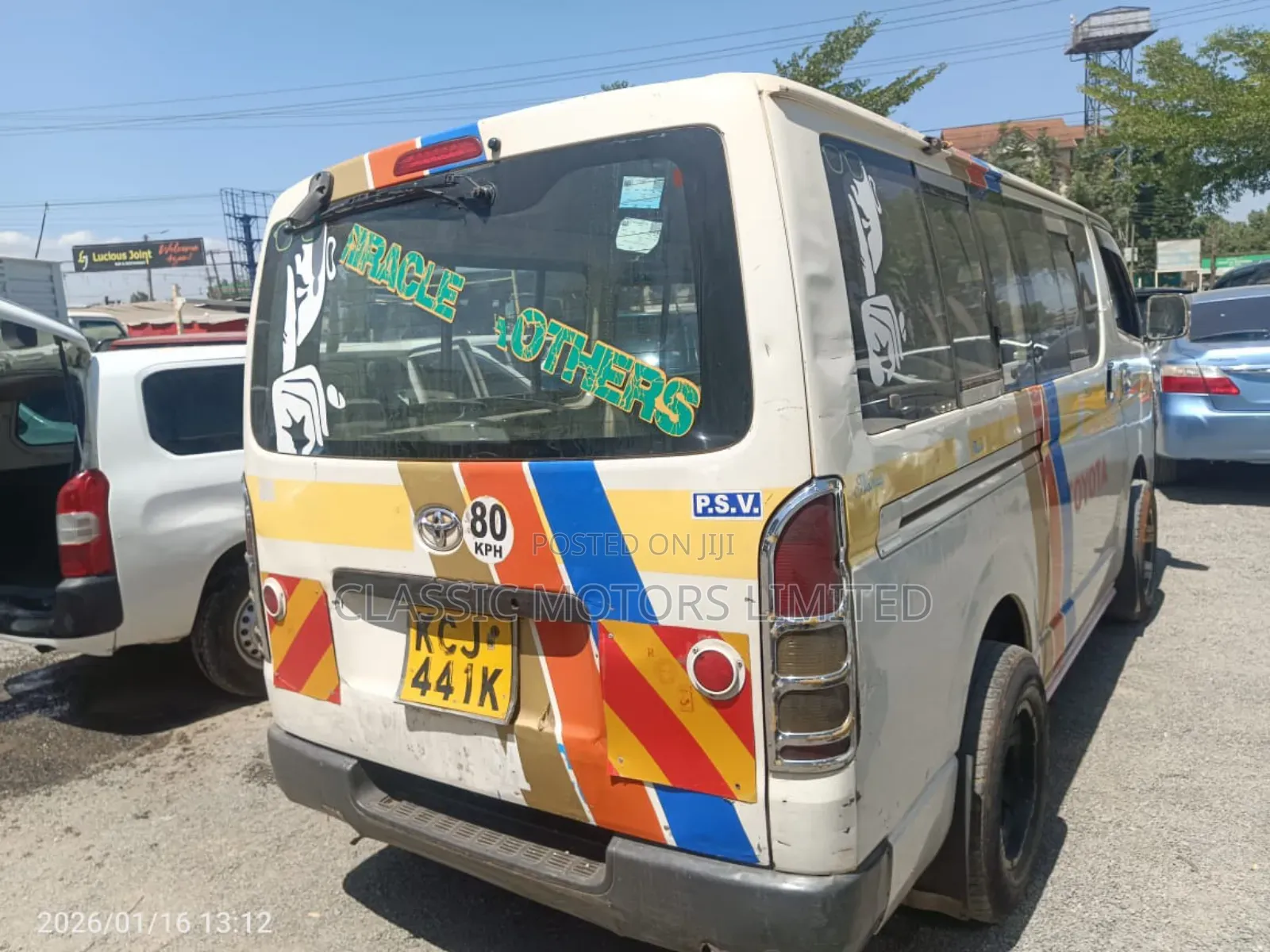 Toyota HiAce 2009 White