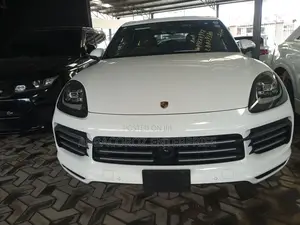 Porsche Cayenne 2019 White